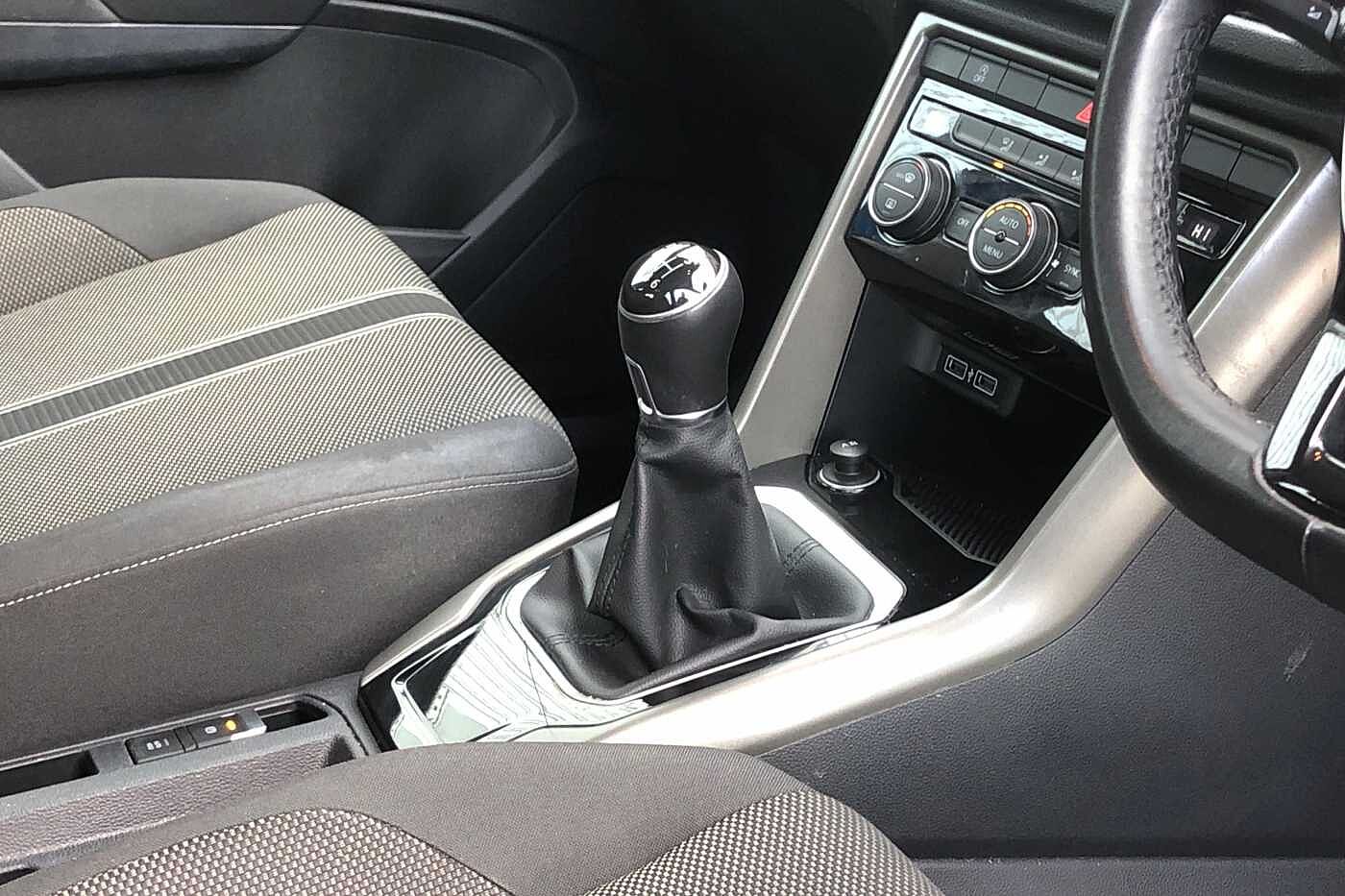 Volkswagen T-ROC 2017 1.5 TSI SE 150PS EVO
